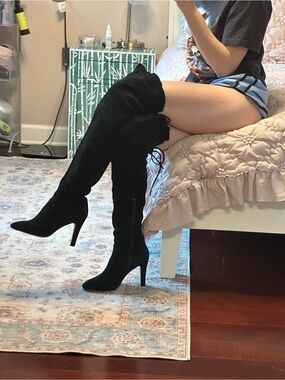 Kelsi Dagger Black Suede Thigh High Heeled Boots size 8.5